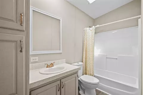 Bath - 2130 Carter Rd, Saint Augustine, FL 32084 photo 7 of 7