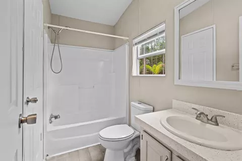 Bath - 2130 Carter Rd, Saint Augustine, FL 32084 photo 6 of 7