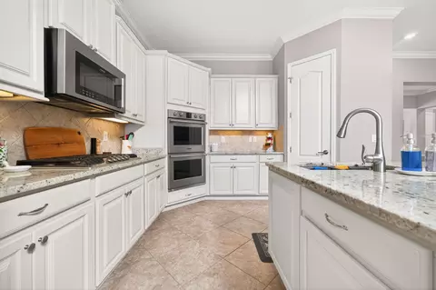 Kitchen - 63 Derecho Ln, Saint Augustine, FL 32095 photo 4 of 4