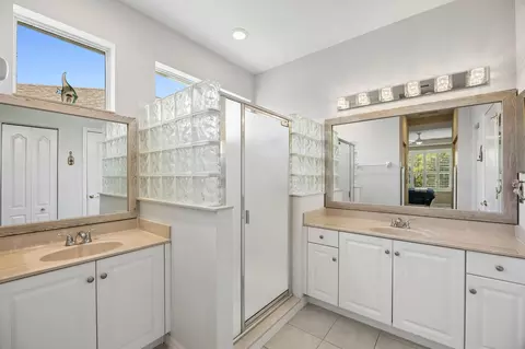 Bath - 789 El Vergel Ln, Saint Augustine, FL 32080 photo 1 of 2