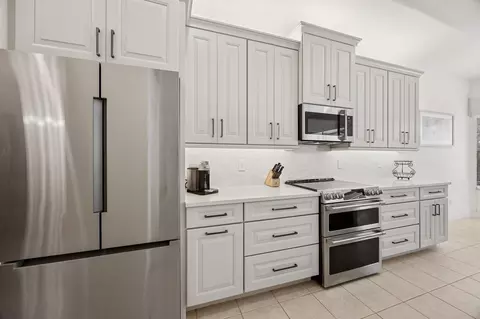Kitchen - 789 El Vergel Ln, Saint Augustine, FL 32080 photo 2 of 5