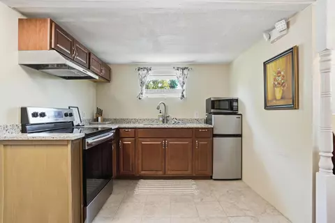 Kitchen - 53 Sanford St, Saint Augustine, FL 32084 photo 3 of 3