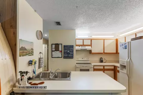 Kitchen - 28 Catalonia Ct, Saint Augustine, FL 32086 photo 2 of 5