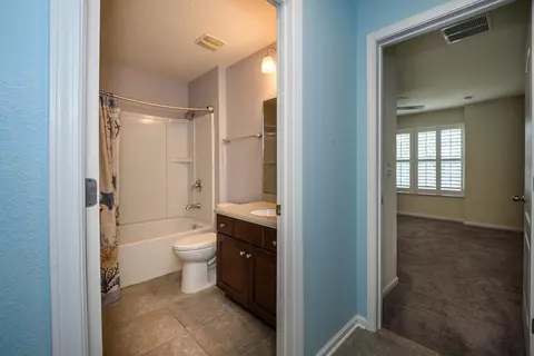 Entry Way - 772 Pullman Cir, Saint Augustine, FL 32084 photo 7 of 9