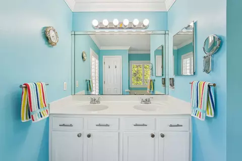 Bath - 4325 Palmetto St, Saint Augustine, FL 32084 photo 5 of 8