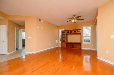 Living - 1700 Prestwick Pl, Saint Augustine, FL 32086 photo 2 of 4
