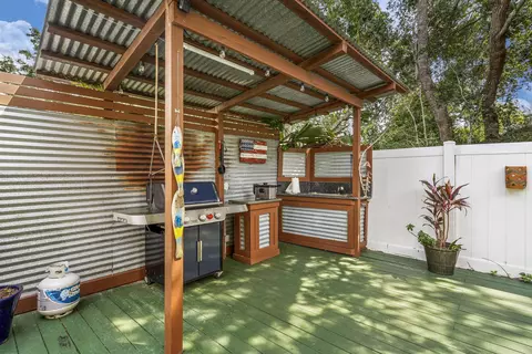 Exterior - 509 Twentieth St, Saint Augustine, FL 32084 photo 7 of 12