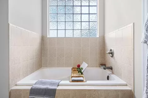 Bath - 509 Twentieth St, Saint Augustine, FL 32084 photo 3 of 4