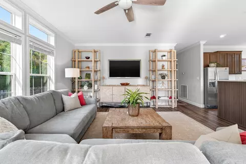Living - 5324 2 Nd St, Saint Augustine, FL 32080 photo 1 of 3
