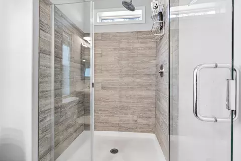 Bath - 5324 2 Nd St, Saint Augustine, FL 32080 photo 2 of 3