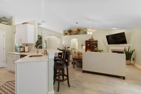 Kitchen - 2100 Marsh Hen Ct, Saint Augustine, FL 32084 photo 4 of 4