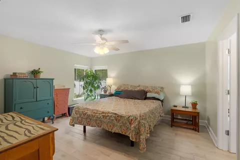 Bedroom - 2100 Marsh Hen Ct, Saint Augustine, FL 32084 photo 3 of 7