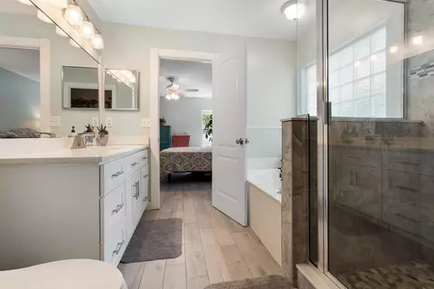 Bath - 2100 Marsh Hen Ct, Saint Augustine, FL 32084 photo 1 of 2