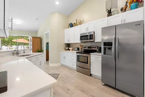 Kitchen - 2100 Marsh Hen Ct, Saint Augustine, FL 32084 photo 1 of 4