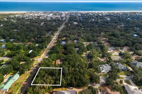 703 16th St, Saint Augustine, FL 32080
