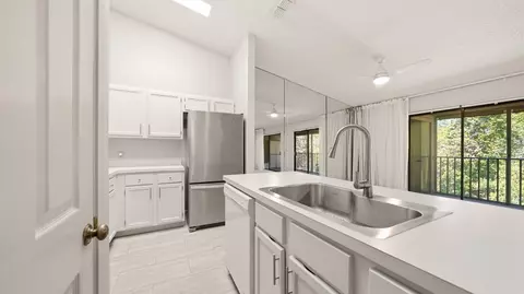 Kitchen - 32 Navarra Ct, Saint Augustine, FL 32086 photo 3 of 3