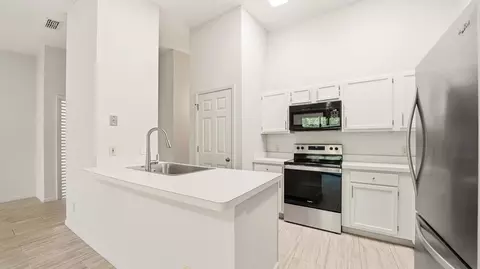 Kitchen - 32 Navarra Ct, Saint Augustine, FL 32086 photo 1 of 3