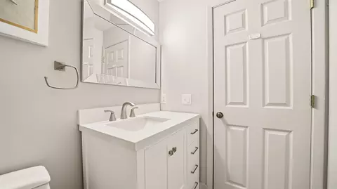 Bath - 32 Navarra Ct, Saint Augustine, FL 32086 photo 2 of 6
