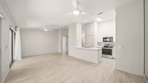 Living - 32 Navarra Ct, Saint Augustine, FL 32086 photo 7 of 7