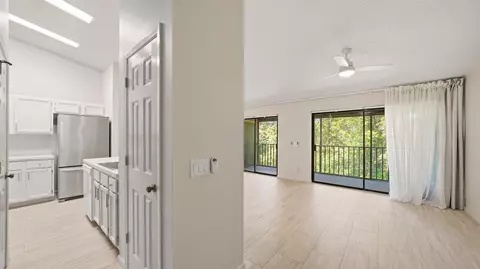 Entry Way - 32 Navarra Ct, Saint Augustine, FL 32086 photo 1 of 2