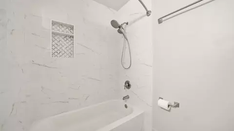 Bath - 32 Navarra Ct, Saint Augustine, FL 32086 photo 4 of 6