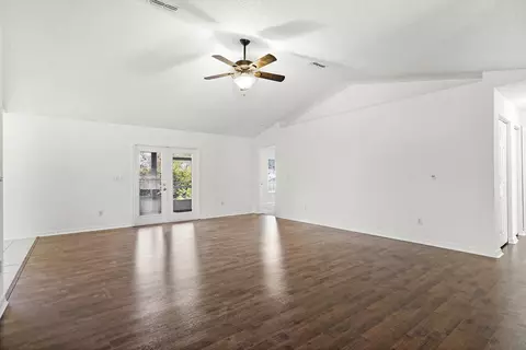 Living - 444 Mango Cir, Saint Augustine, FL 32095 photo 2 of 5