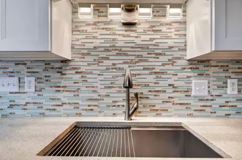 Kitchen - 639 Aleida Dr, Saint Augustine, FL 32086 photo 4 of 5