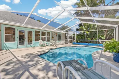 Exterior - 639 Aleida Dr, Saint Augustine, FL 32086 photo 5 of 9