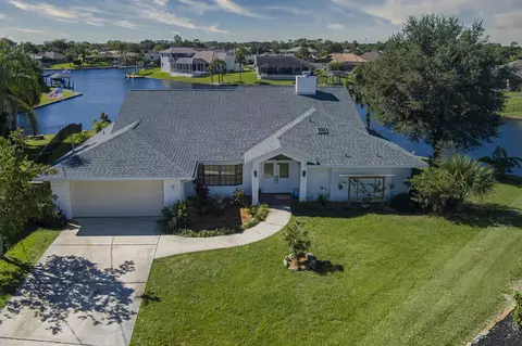 3 Creek Ct, Palm Coast, FL 32137