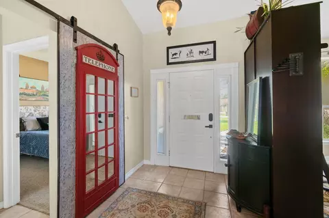 Entry Way - 107 Dolphin Dr, Saint Augustine, FL 32080 photo 3 of 4