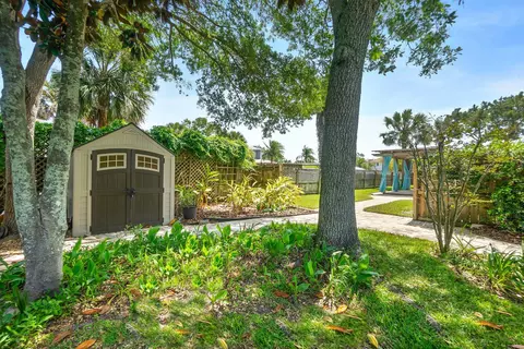 Exterior - 107 Dolphin Dr, Saint Augustine, FL 32080 photo 8 of 16