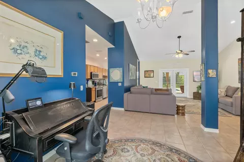 Entry Way - 107 Dolphin Dr, Saint Augustine, FL 32080 photo 4 of 4