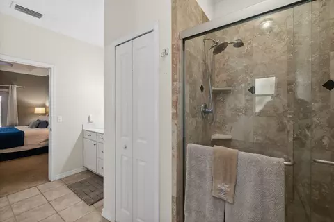 Bath - 107 Dolphin Dr, Saint Augustine, FL 32080 photo 2 of 3
