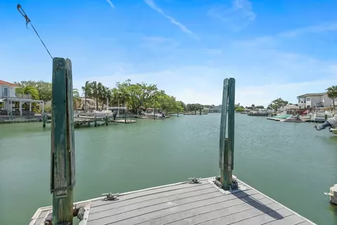 View/Area - 107 Dolphin Dr, Saint Augustine, FL 32080 photo 3 of 7