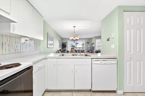 Kitchen - 4250 S A1a L 25 #L 25, Saint Augustine, FL 32080 photo 3 of 3