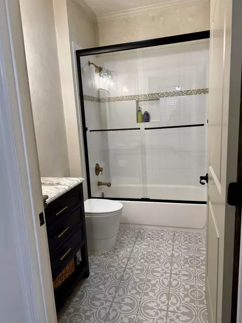 Bath - 784 Tides End, Saint Augustine Beach, FL 32080 photo 3 of 6