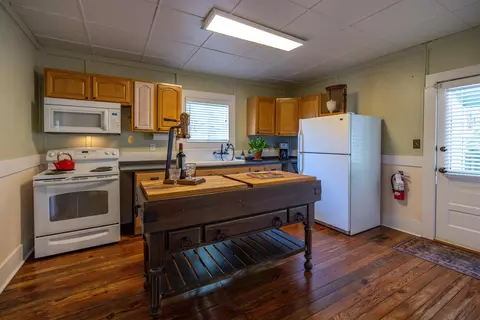 Kitchen - 86 Masters Dr, Saint Augustine, FL 32084 photo 1 of 7