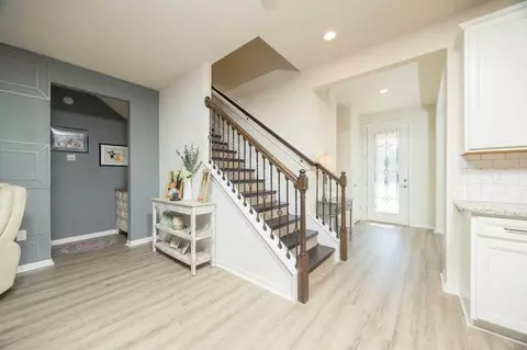 Entry Way - 375 La Mancha Dr, Saint Augustine, FL 32086 photo 5 of 8