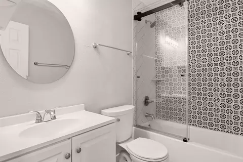 Bath - 415 Gerona Rd, Saint Augustine, FL 32086 photo 1 of 2