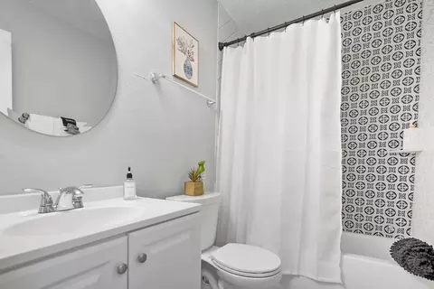 Bath - 415 Gerona Rd, Saint Augustine, FL 32086 photo 3 of 3
