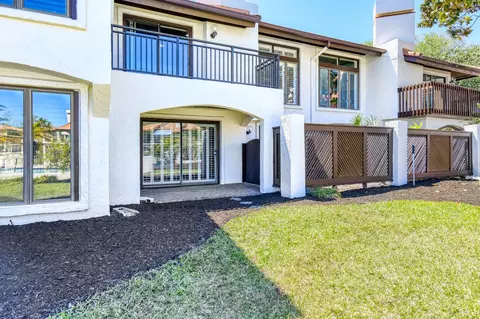 Exterior - 3222 Harbor Dr, Saint Augustine, FL 32084 photo 4 of 14