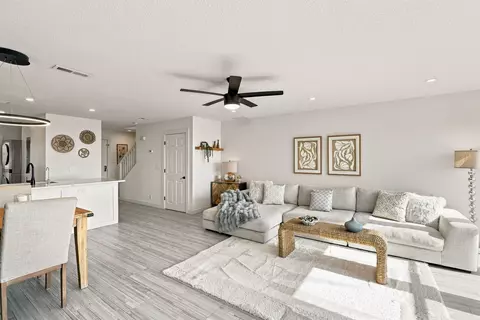 Living - 2 10th St #4, Saint Augustine, FL 32080 photo 4 of 5