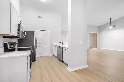 Entry Way - 1109 Royal Troon Ln, Saint Augustine, FL 32086 photo 2 of 3