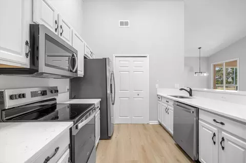 Kitchen - 1109 Royal Troon Ln, Saint Augustine, FL 32086 photo 1 of 4