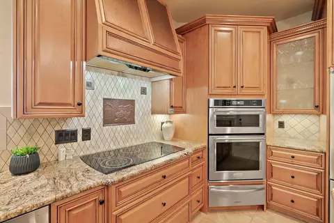 Kitchen - 505 Turnberry Ln, Saint Augustine, FL 32080 photo 3 of 4