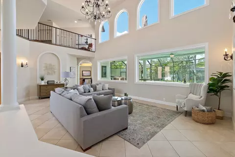 Living - 505 Turnberry Ln, Saint Augustine, FL 32080 photo 2 of 11