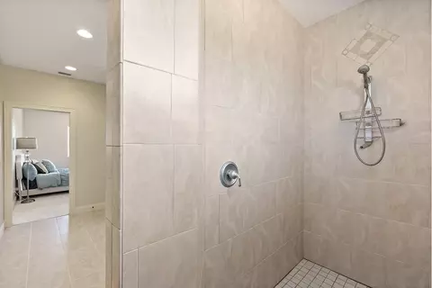 Bath - 505 Turnberry Ln, Saint Augustine, FL 32080 photo 6 of 8
