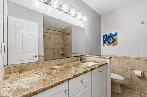 Bath - 1191 Brookside Ct, Saint Augustine, FL 32086 photo 5 of 7