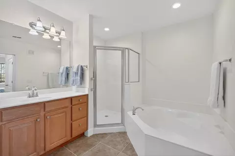 Bath - 621 Shores Blvd, Saint Augustine, FL 32086 photo 3 of 5