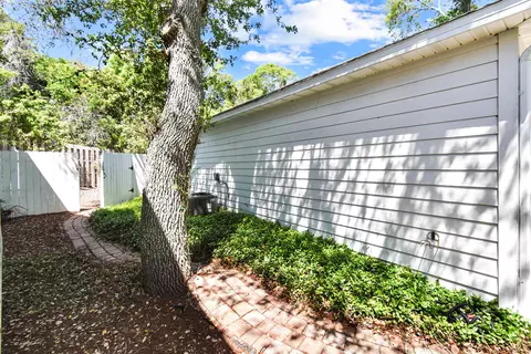 Exterior - 19 Lockhart Ln, Saint Augustine, FL 32080 photo 8 of 10